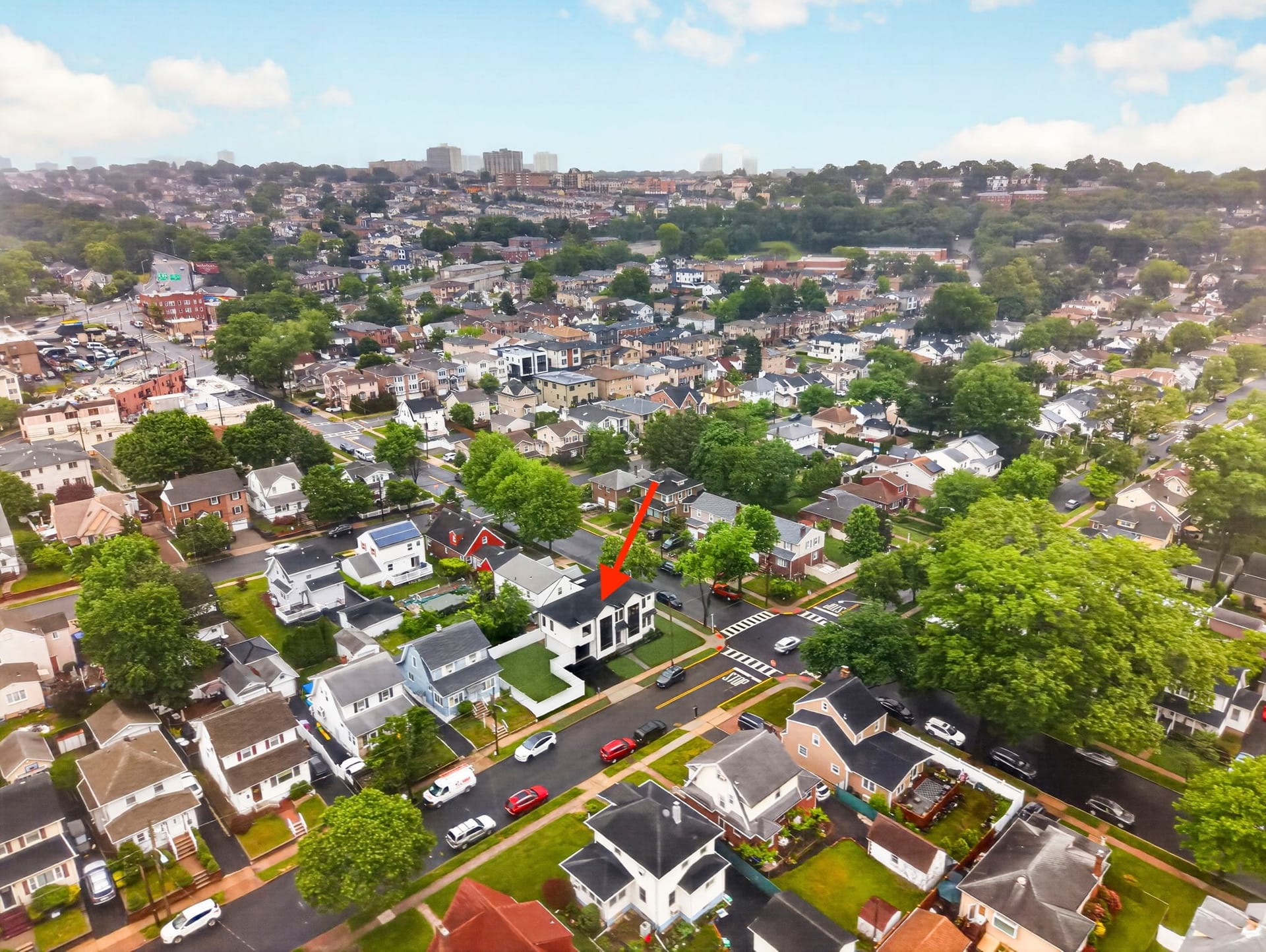 Aerial view of 887 Linden Avenue and the surrounding Ridgefield neighborhood